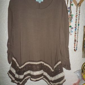 She & Sky Tassel & Lace Embellished Tunic Top M